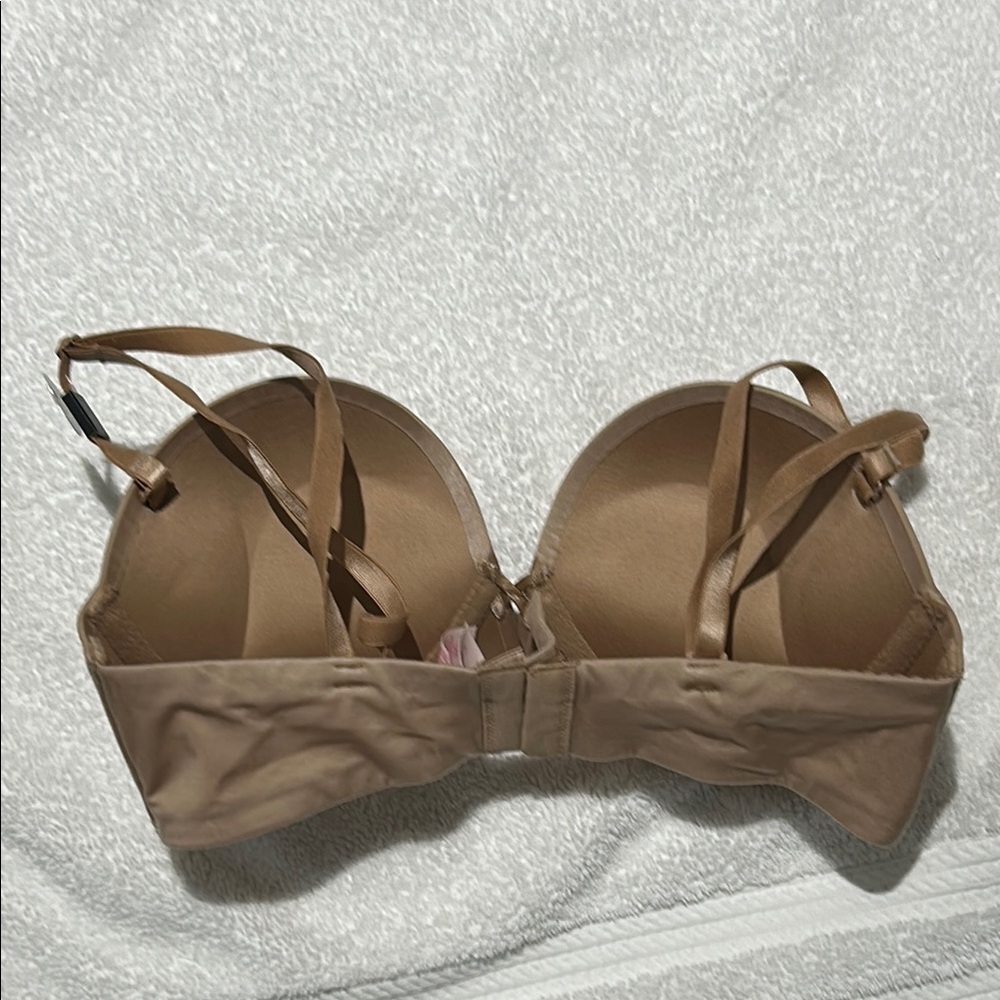 Victoria's Secret Bombshell (add 2 cup sizes) Bra with strapless option - Picture 4 of 6